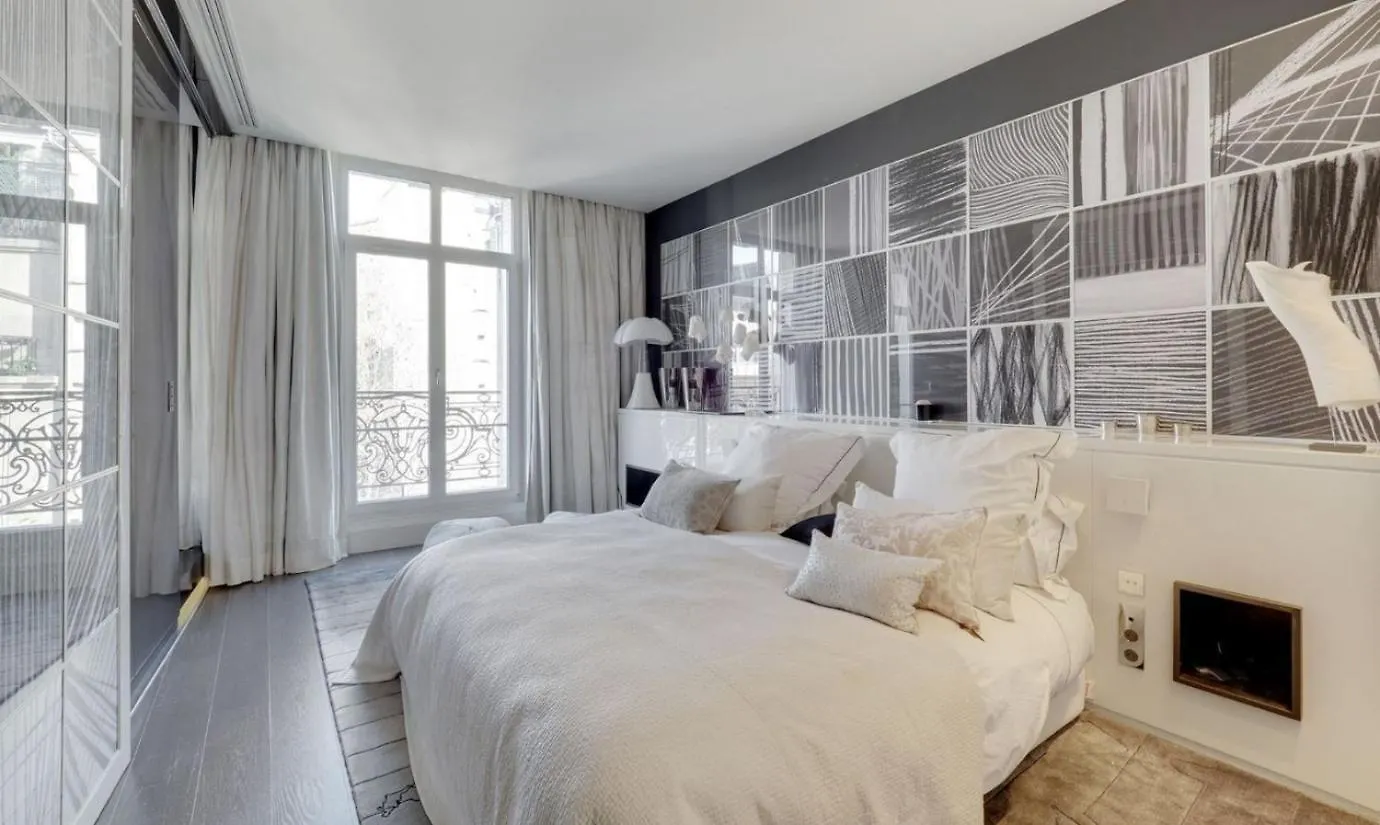 Charming Home Center of París 0*,  Francia